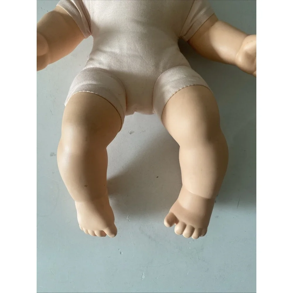 Vintage 1982 Kenner Strawberry Shortcake Blow Kiss Baby Doll 14